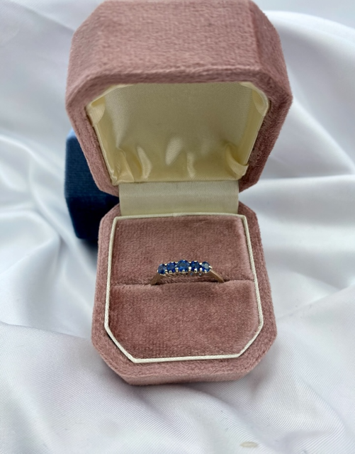 Anello zaffiri cod 8028
