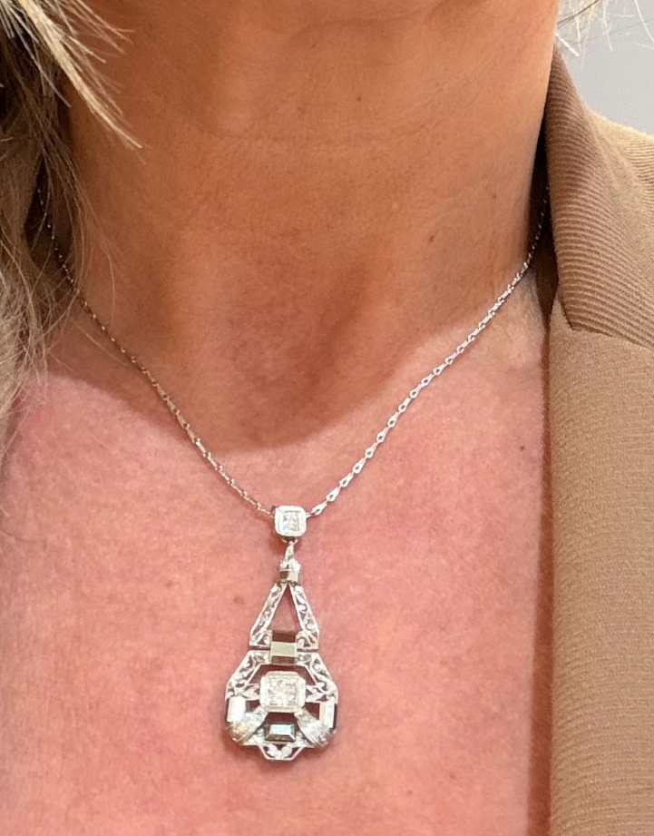 Collana cod 8301
