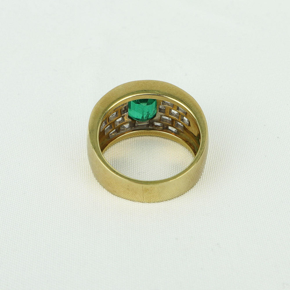 Anello fascia smeraldo e diamanti cod. 7204