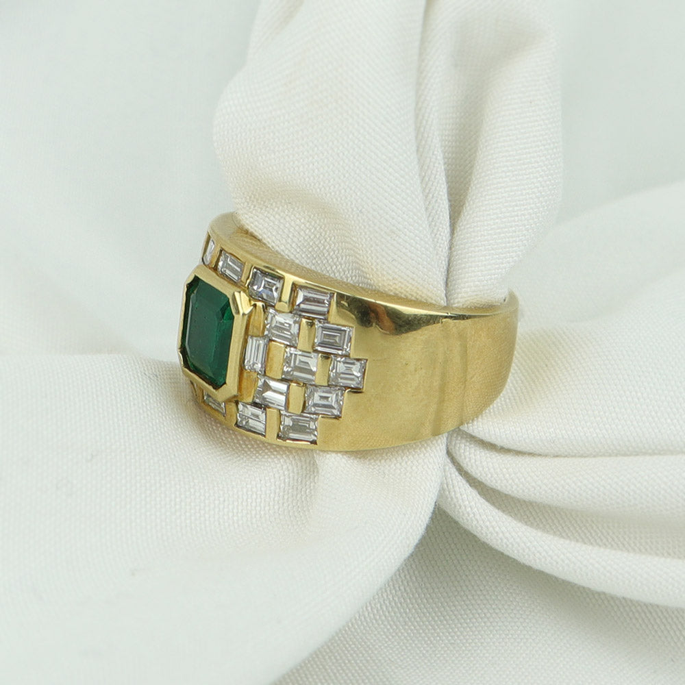 Anello fascia smeraldo e diamanti cod. 7204