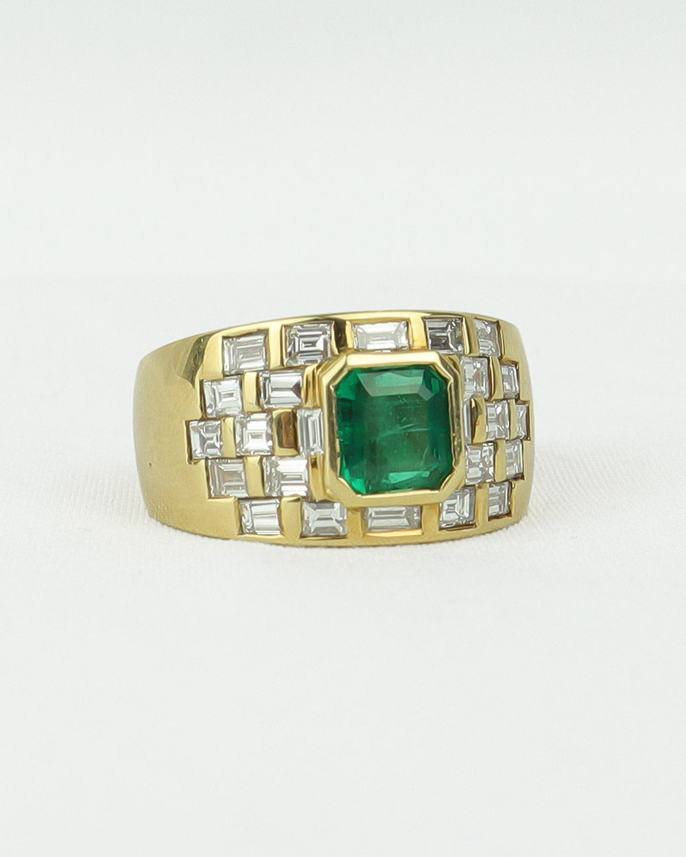 Anello fascia smeraldo e diamanti cod. 7204