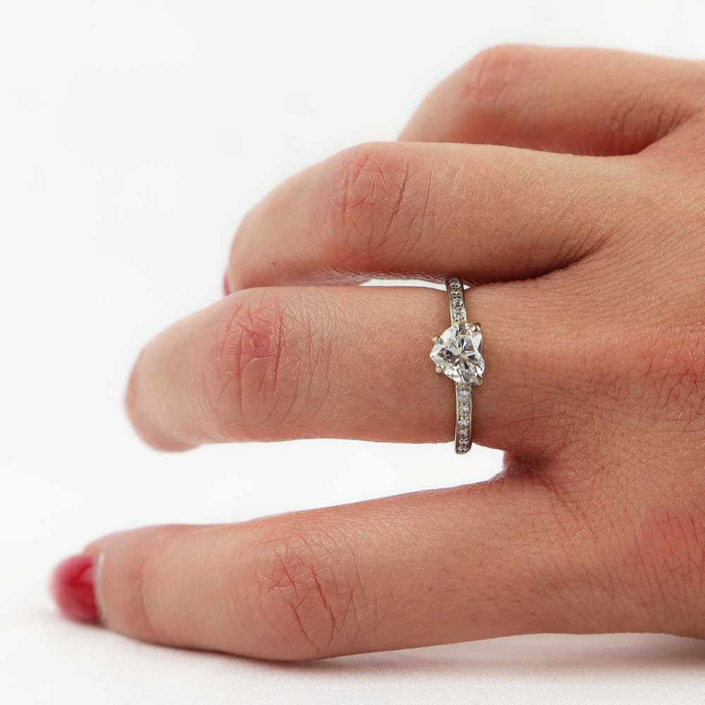Anello solitario cuore cod 7625