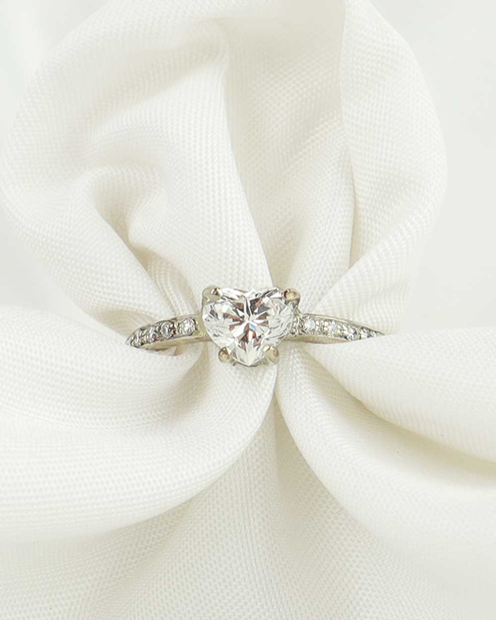 Anello solitario cuore cod 7625