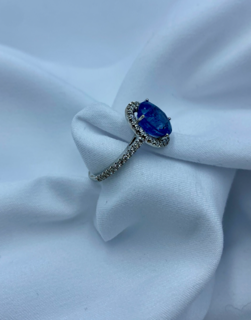 Anello zaffiro cod 7506