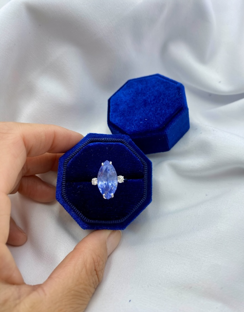Anello zaffiro cod 5758