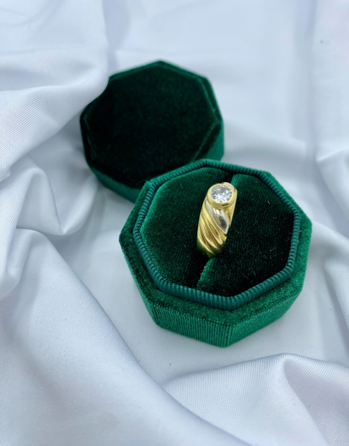 Anello oro giallo solitario cod 7994