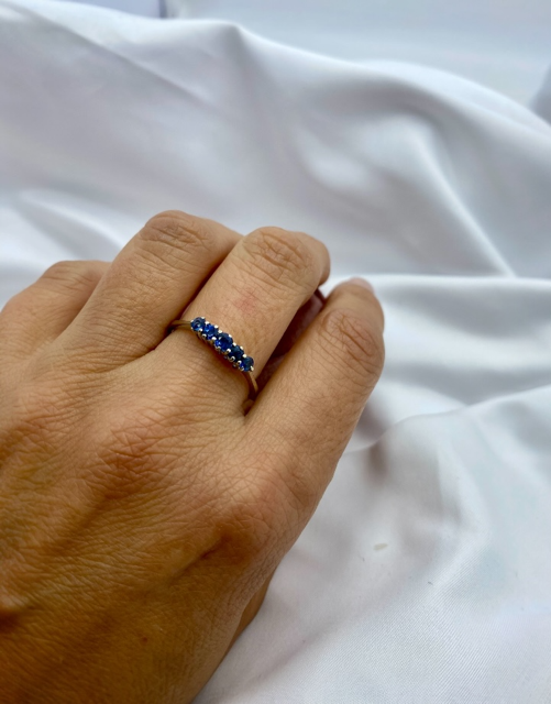 Anello zaffiri cod 8028