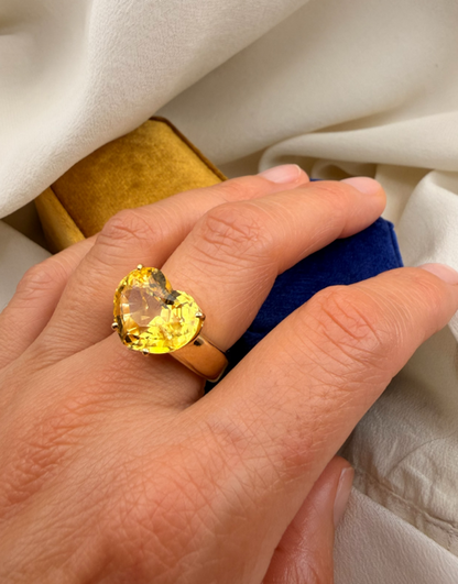 Anello zaffiro giallo cuore cod 8043