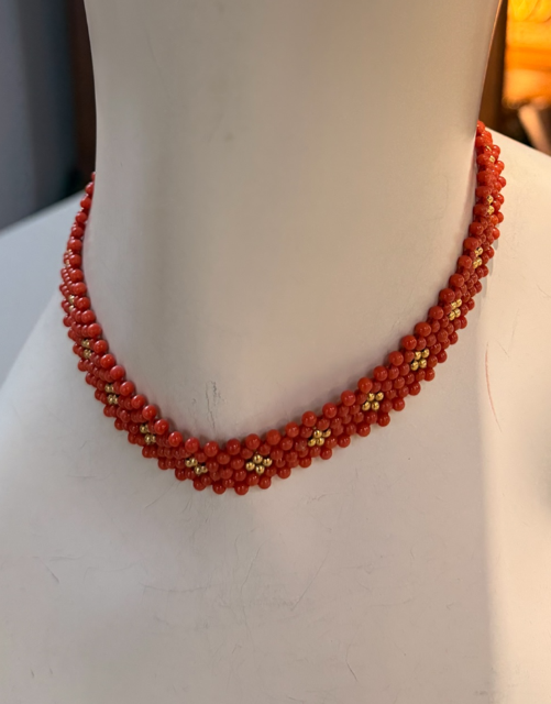 Collana corallo cod 8094