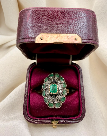 Anello antico smeraldi cod 8180