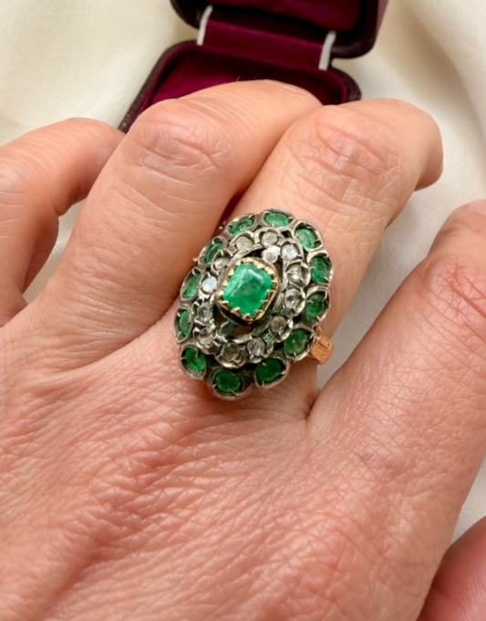 Anello antico smeraldi cod 8180