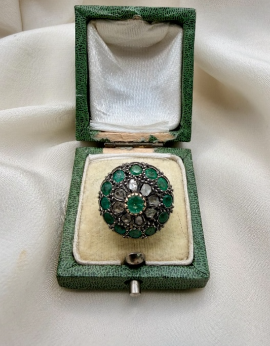 Anello antico smeraldi cod 8181