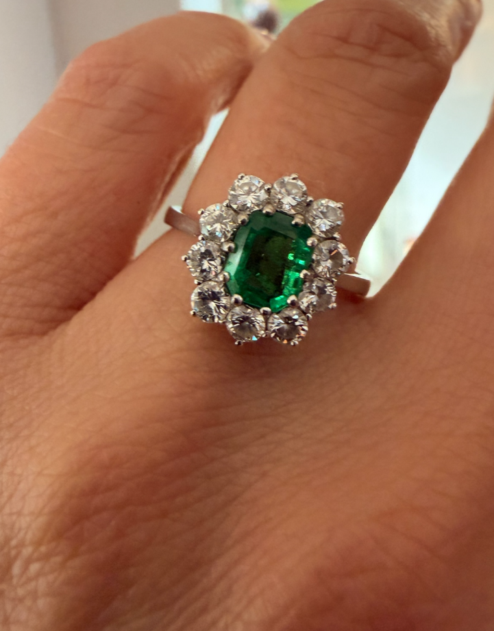 Anello smeraldo cod 8280