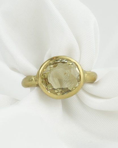 Anello zaffiro giallo cod 7266